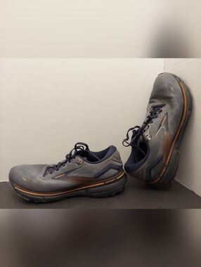 Brooks Ghost 15 Mens Size 12 (1103931D025) Flintone Peacock Oak Running Shoe